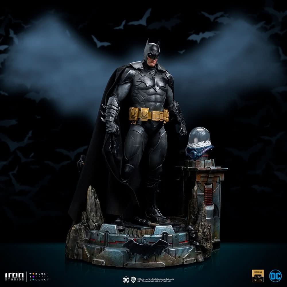 Batman Unleashed Statue - DC Comics - Art Scale 1/10