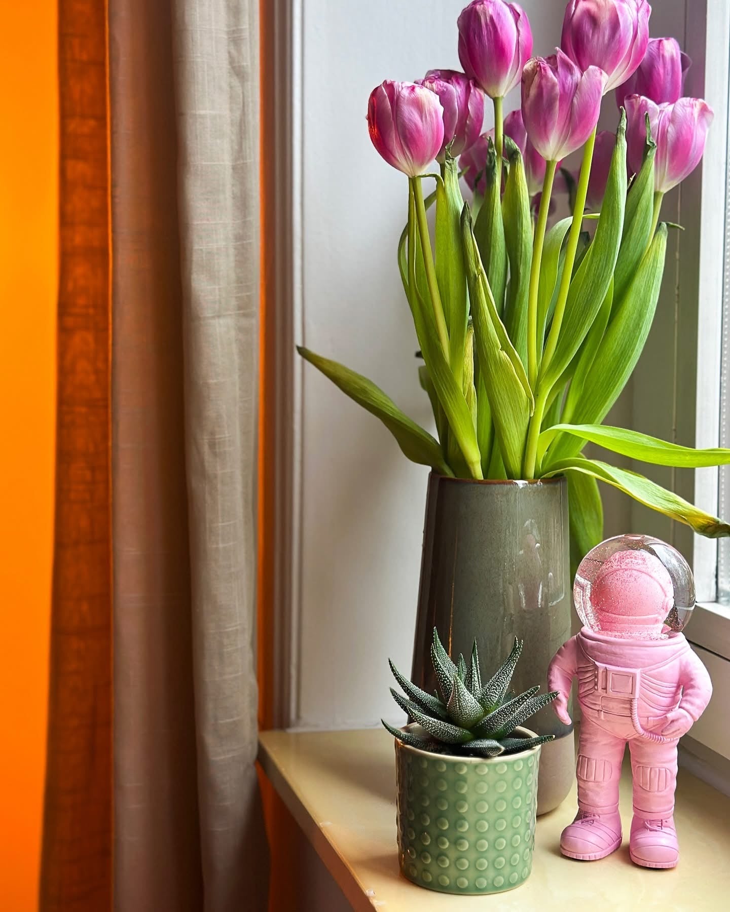 Schneekugel „Kleiner rosa Astronaut“