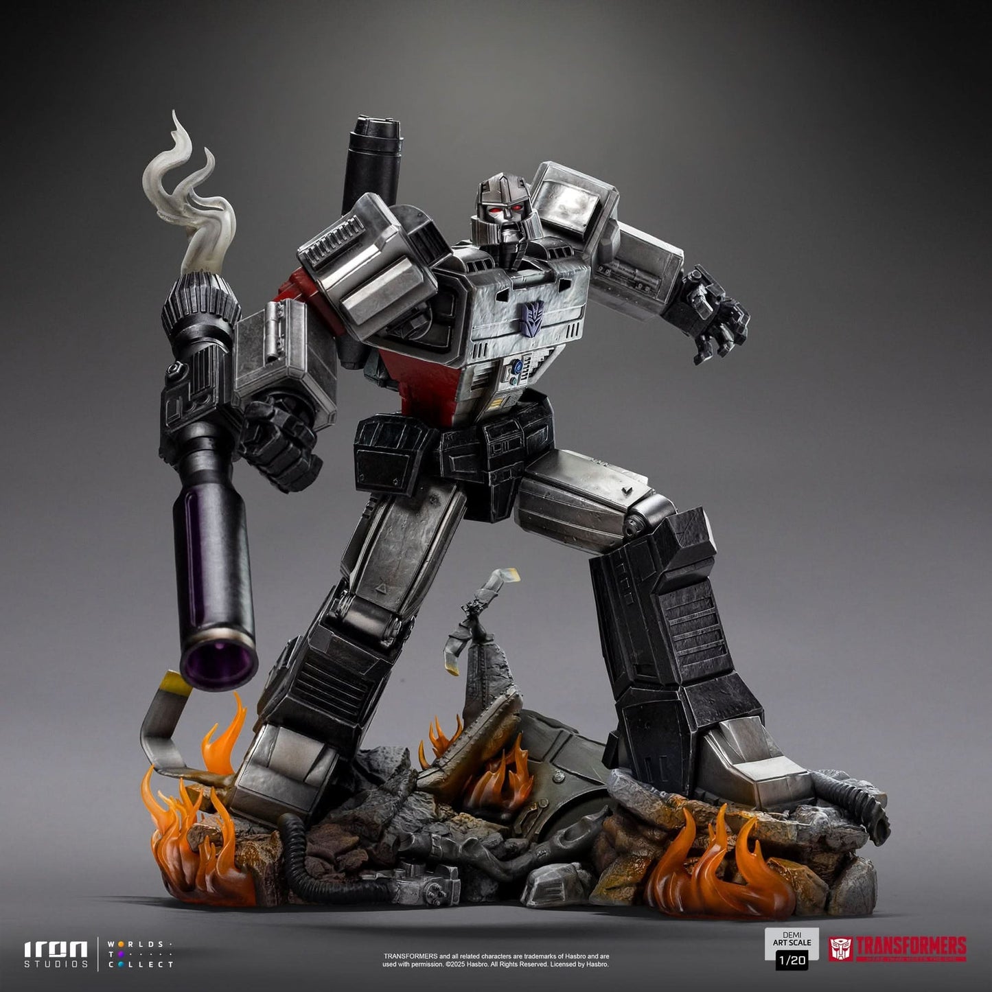 Megatron Statue - Transformers - 1/20 Scale