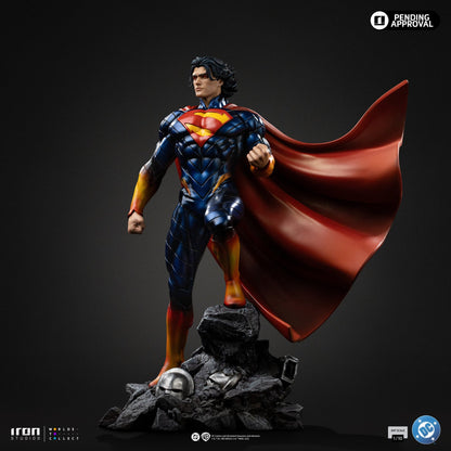 Superman Absolute Statue - DC Comics - Art Scale 1/10