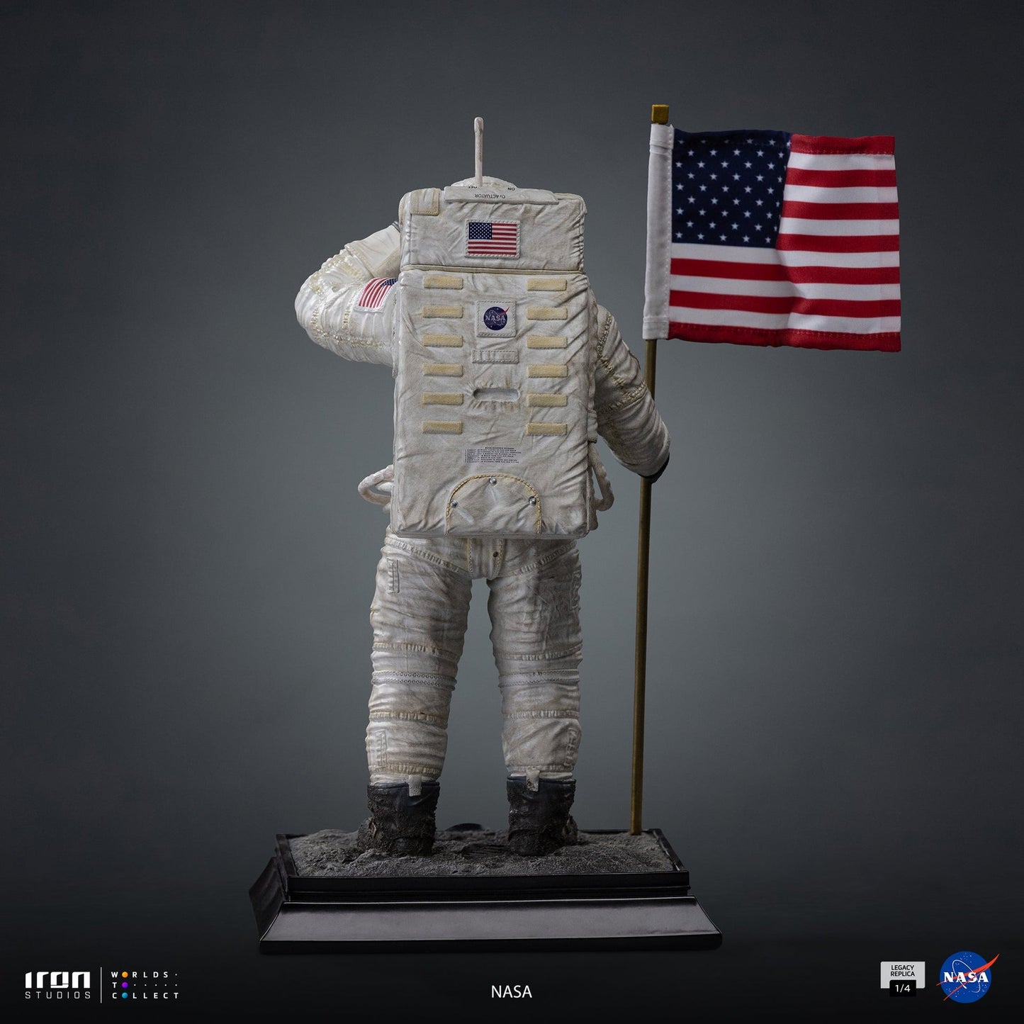 Statue Apollo 11 Astronaut - Nasa - Legacy Replica 1/4