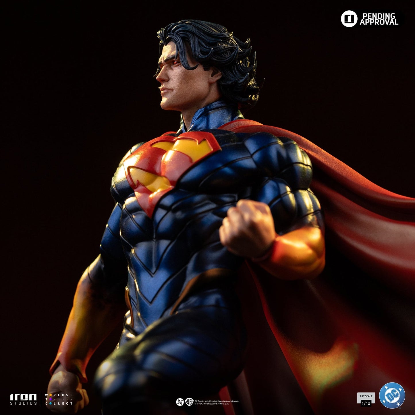 Superman Absolute Statue - DC Comics - Art Scale 1/10
