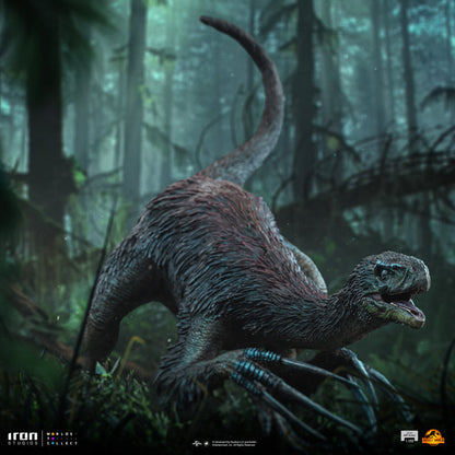 Therizinosaurus Statue - Jurassic World: Dominion - Half Scale 1/20