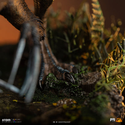 Therizinosaurus Statue - Jurassic World: Dominion - Half Scale 1/20