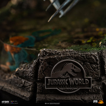 Therizinosaurus Statue - Jurassic World: Dominion - Half Scale 1/20