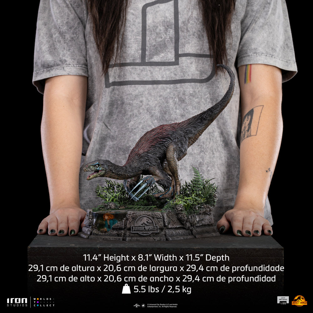 Therizinosaurus Statue - Jurassic World: Dominion - Half Scale 1/20