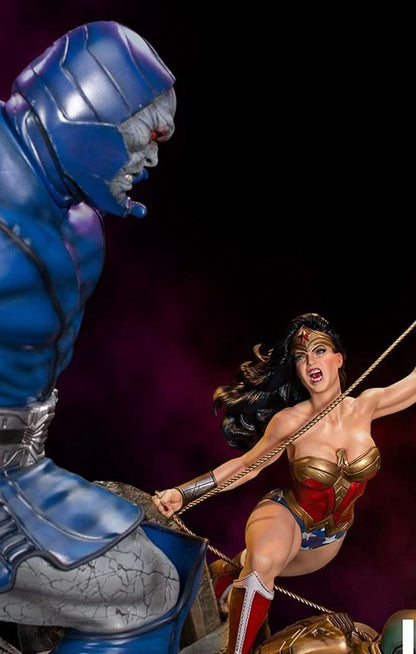 Statue Wonder Woman vs. Darkseid von Ivan Reis - DC Comics - Diorama 1/6
