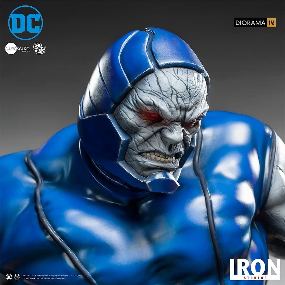 Statue Wonder Woman vs. Darkseid von Ivan Reis - DC Comics - Diorama 1/6