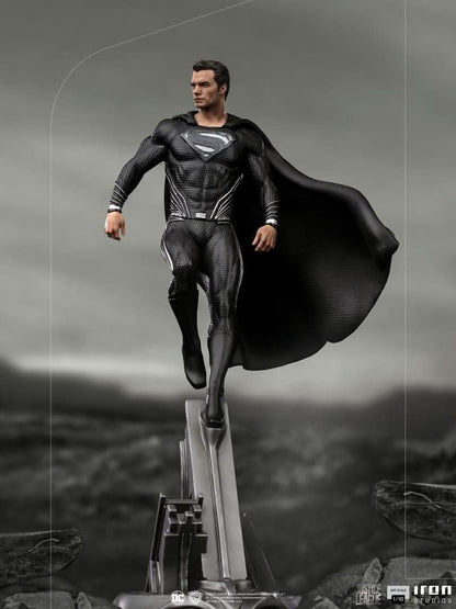 Superman Black Suit Statue - Justice League - Art Scale 1/10