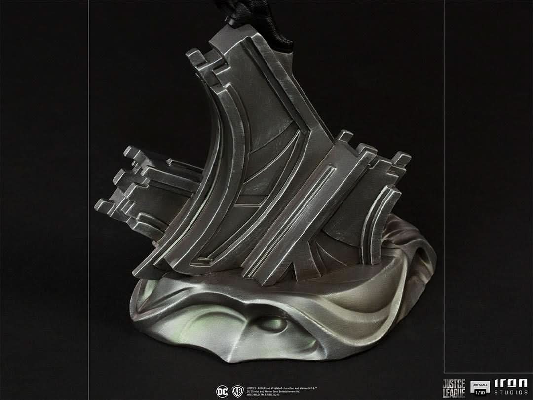 Superman Black Suit Statue - Justice League - Art Scale 1/10