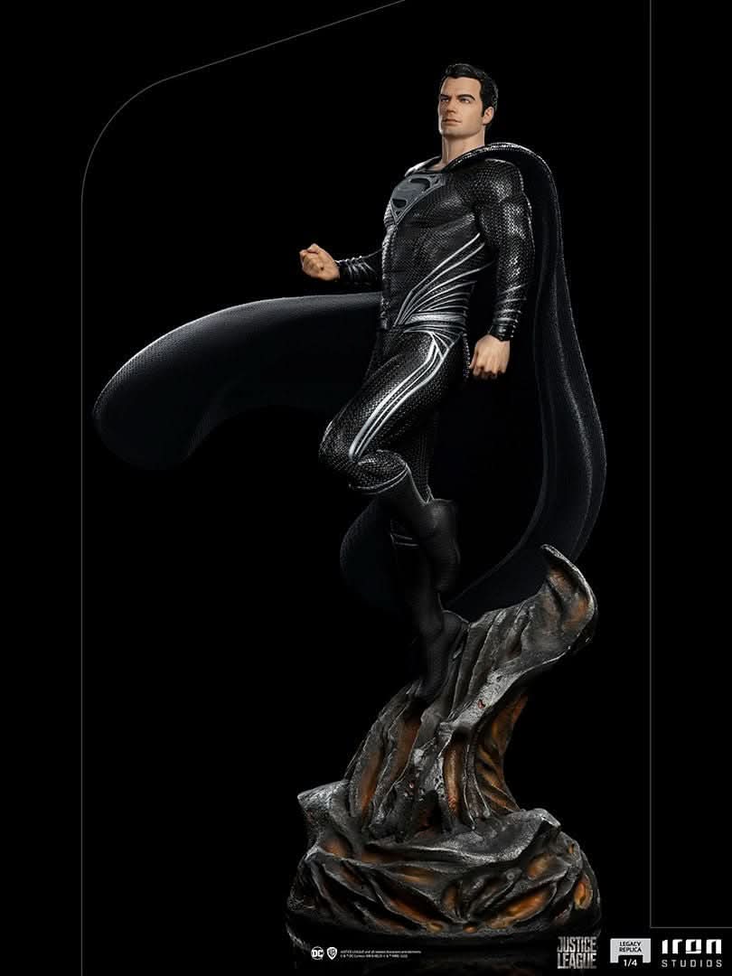 Superman Black Suit Statue - Zack Snyder's Justice League - Legacy Replica 1/4