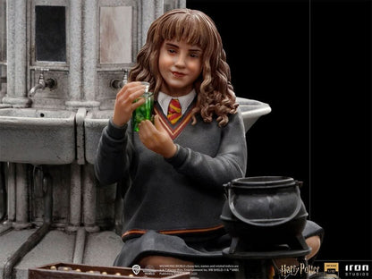 Hermione Granger Polyjuice Version Deluxe Statue - Harry Potter - Art Scale 1/10