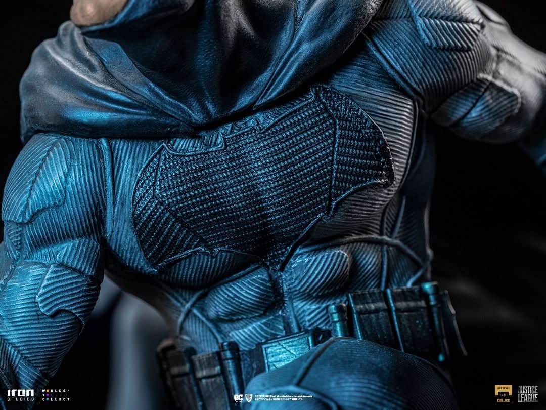 Batman on Batsignal Statue - Zack Snyder's Justice League - Art Scale 1/10