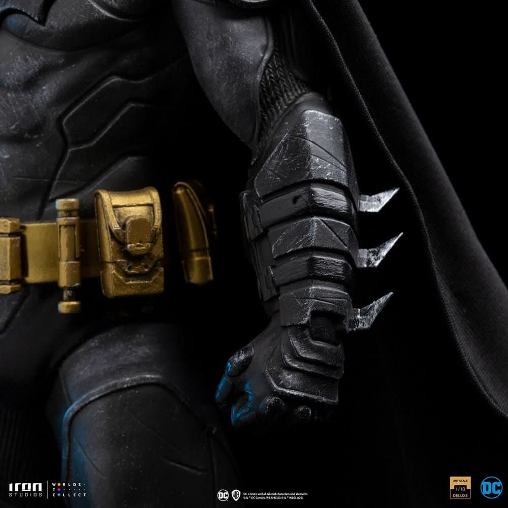 Batman Unleashed Statue - DC Comics - Art Scale 1/10