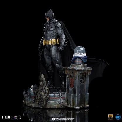 Batman Unleashed Statue - DC Comics - Art Scale 1/10