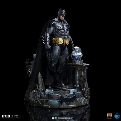 Batman Unleashed Statue - DC Comics - Art Scale 1/10
