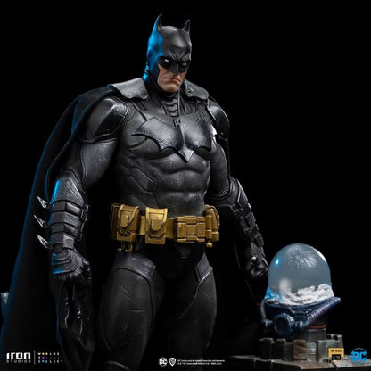 Batman Unleashed Statue - DC Comics - Art Scale 1/10