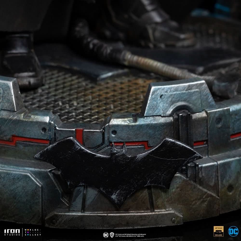 Batman Unleashed Statue - DC Comics - Art Scale 1/10