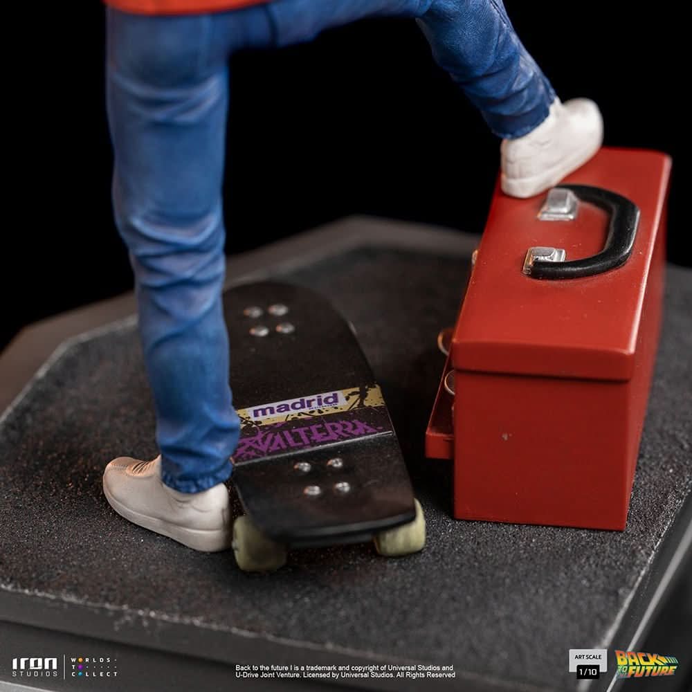 Marty McFly Statue - Back to the Future - Art Scale 1/10