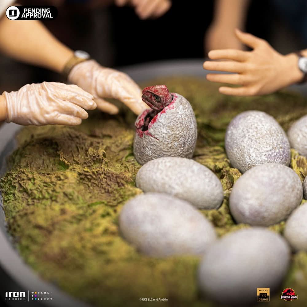 Dino Hatching Deluxe Statue - Jurassic Park - Art Scale 1/10