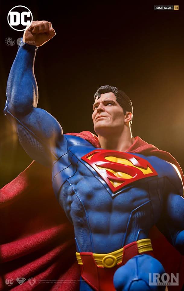 Superman Statue by Ivan Reis - DC Comics - Prime Scale 1/3