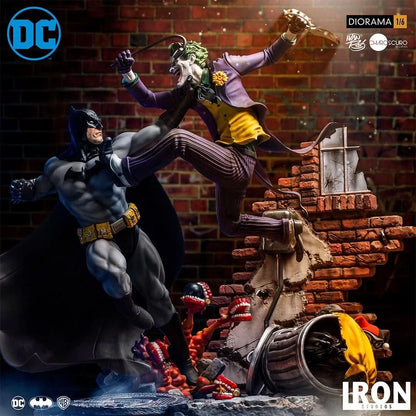 Batman Vs Joker Statue - DC Comics By Ivan Reis - 1/6 Battle Diorama