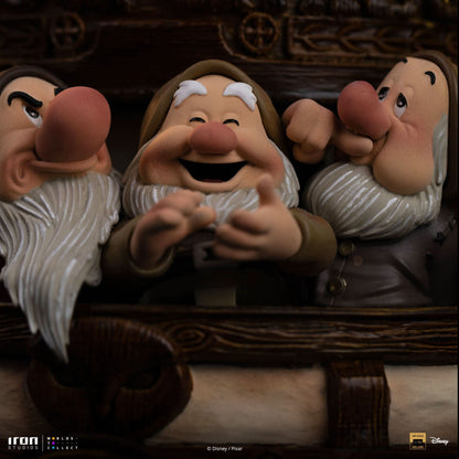 Snow White Deluxe Statue - Snow White and the Seven Dwarfs - Art Scale 1/10 - Disney Classics