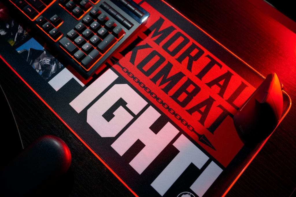 Mortal Kombat – Übergroße Gaming-Matte & mobiles Ladegerät