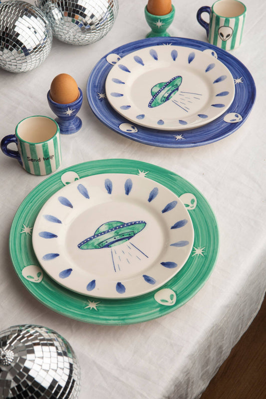 Kleines Teller-Raumschiff