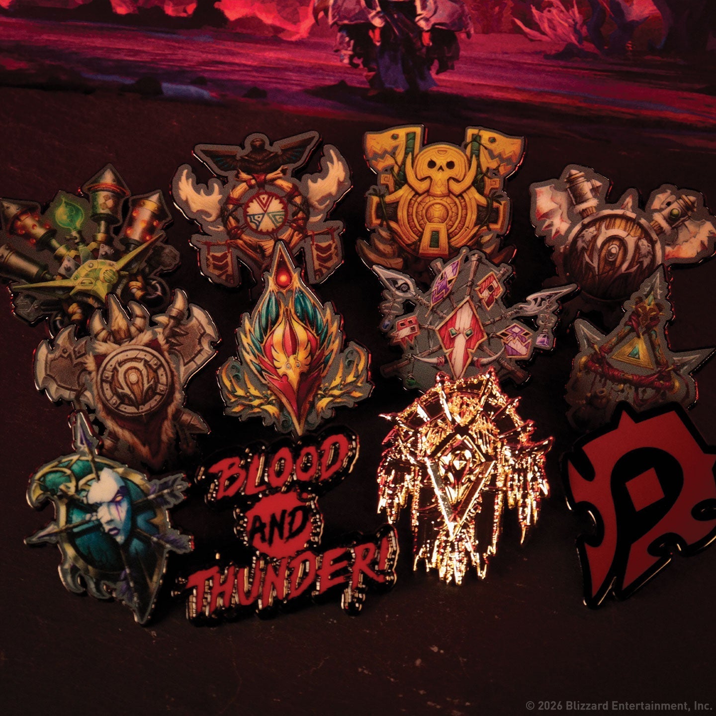 Display de 12 blind boxes World of Warcraft Horde - pin’s mystère - mise en situation 1