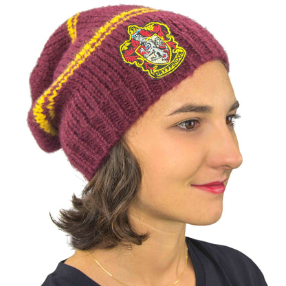 *Bonnet tombant Gryffondor