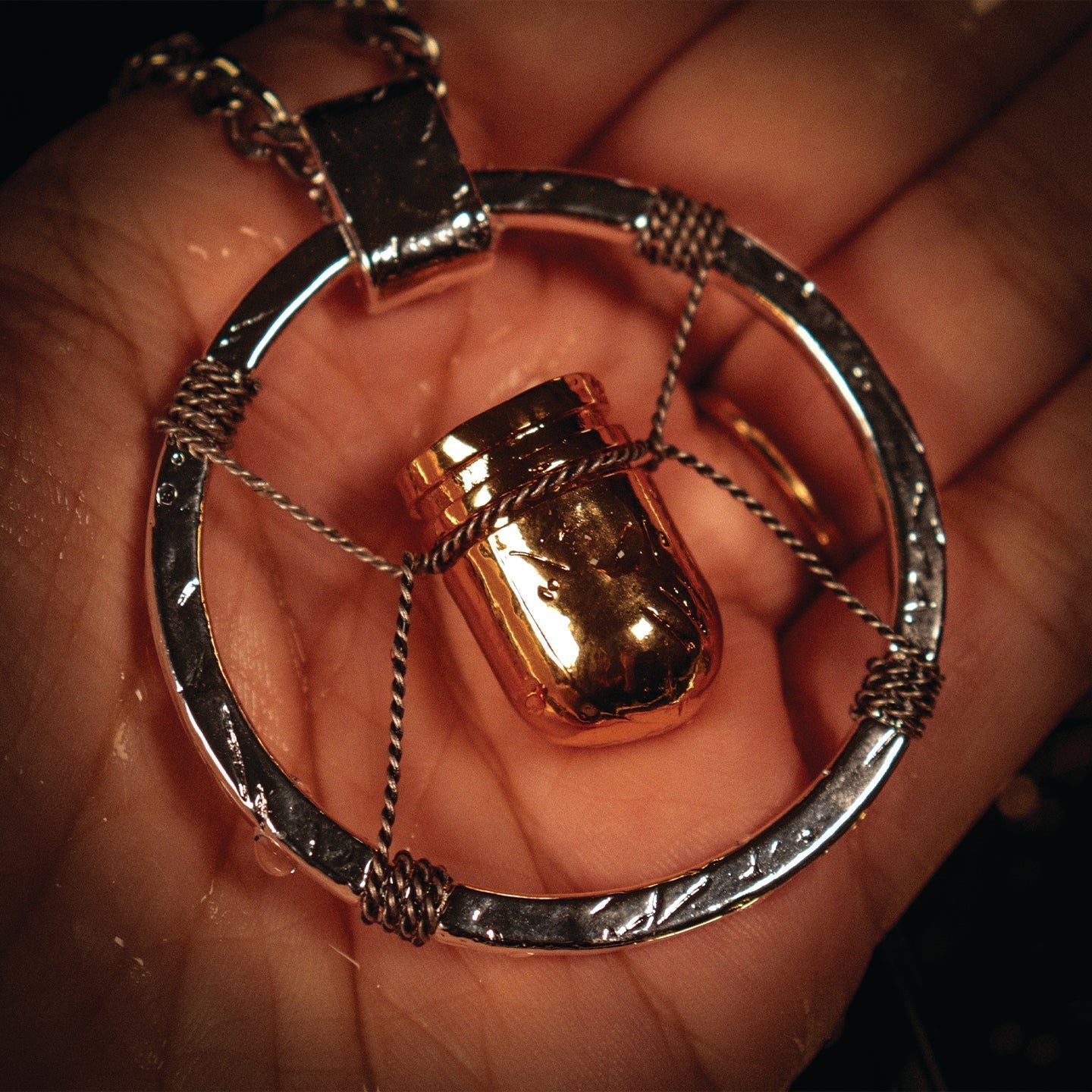 Objet collector Cyberpunk 2077 - V’s Bullet Necklace – Precious Metal VariantRObjet collector Cyberpunk 2077 - V’s Bullet Necklace – Precious Metal VariantéObjet collector Cyberpunk 2077 - V’s Bullet Necklace – Precious Metal VariantpObjet collector Cyberpunk 2077 - V’s Bullet Necklace – Precious Metal VariantlObjet collector Cyberpunk 2077 - V’s Bullet Necklace – Precious Metal VariantiObjet collector Cyberpunk 2077 - V’s Bullet Necklace – Precious Metal VariantqObjet collector Cyberpunk 2077 - V’s Bullet 