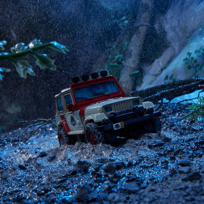 Transformers Collaborative Jurassic Park x Transformers Dilophocon und Autobot JP12