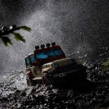 Transformers Collaborative Jurassic Park x Transformers Dilophocon und Autobot JP12