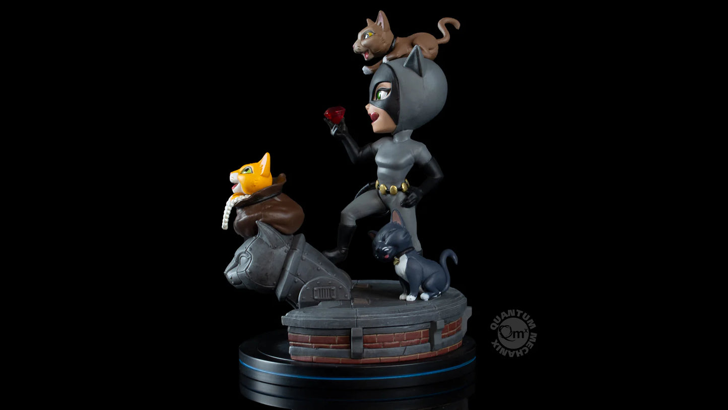 Catwoman Q-Fig Elite 