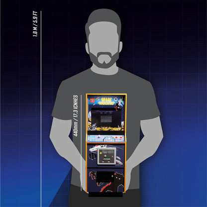 Space Invaders Quarter Size Arcade Cabinet + Münze.
