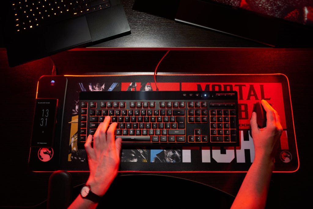 Mortal Kombat – Übergroße Gaming-Matte & mobiles Ladegerät