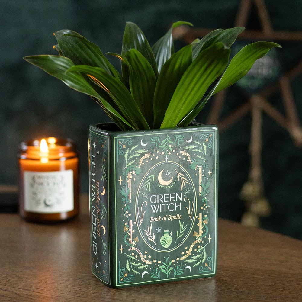 Vase en forme de livre de sorcière verte