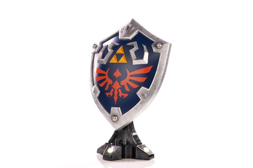 Statuette The Legend of Zelda: Breath of the Wild - Hylian Shield Collector's Edition