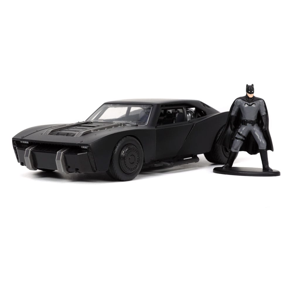 Batman &amp; Batmobile 1:32