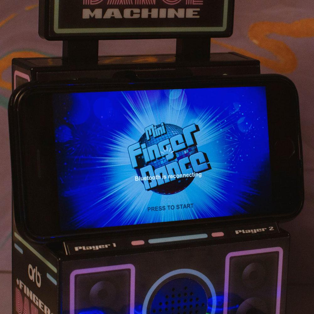 Finger Dance Machine - Retro Arcade